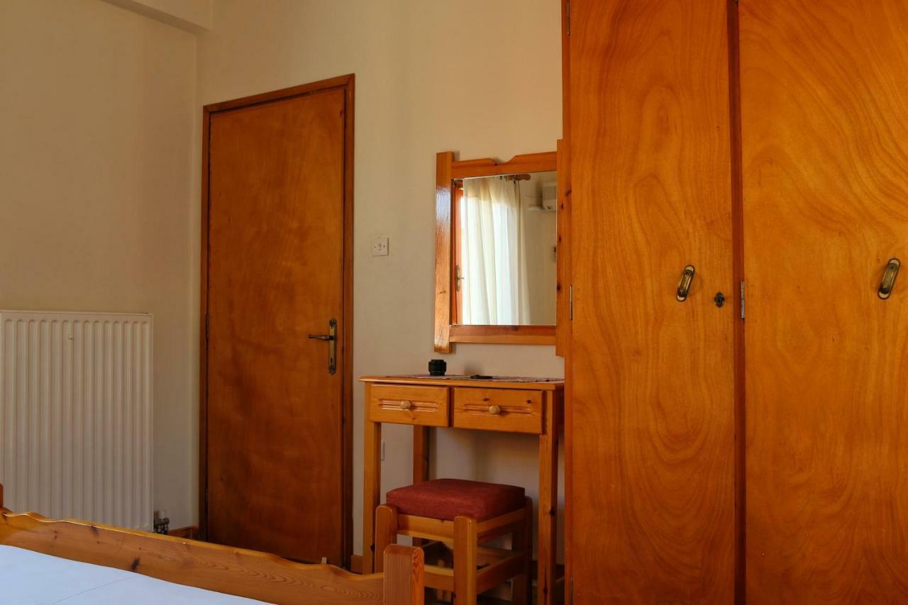Seaview Self Catering Apartment - Helen No 1 Xiropigado Bagian luar foto