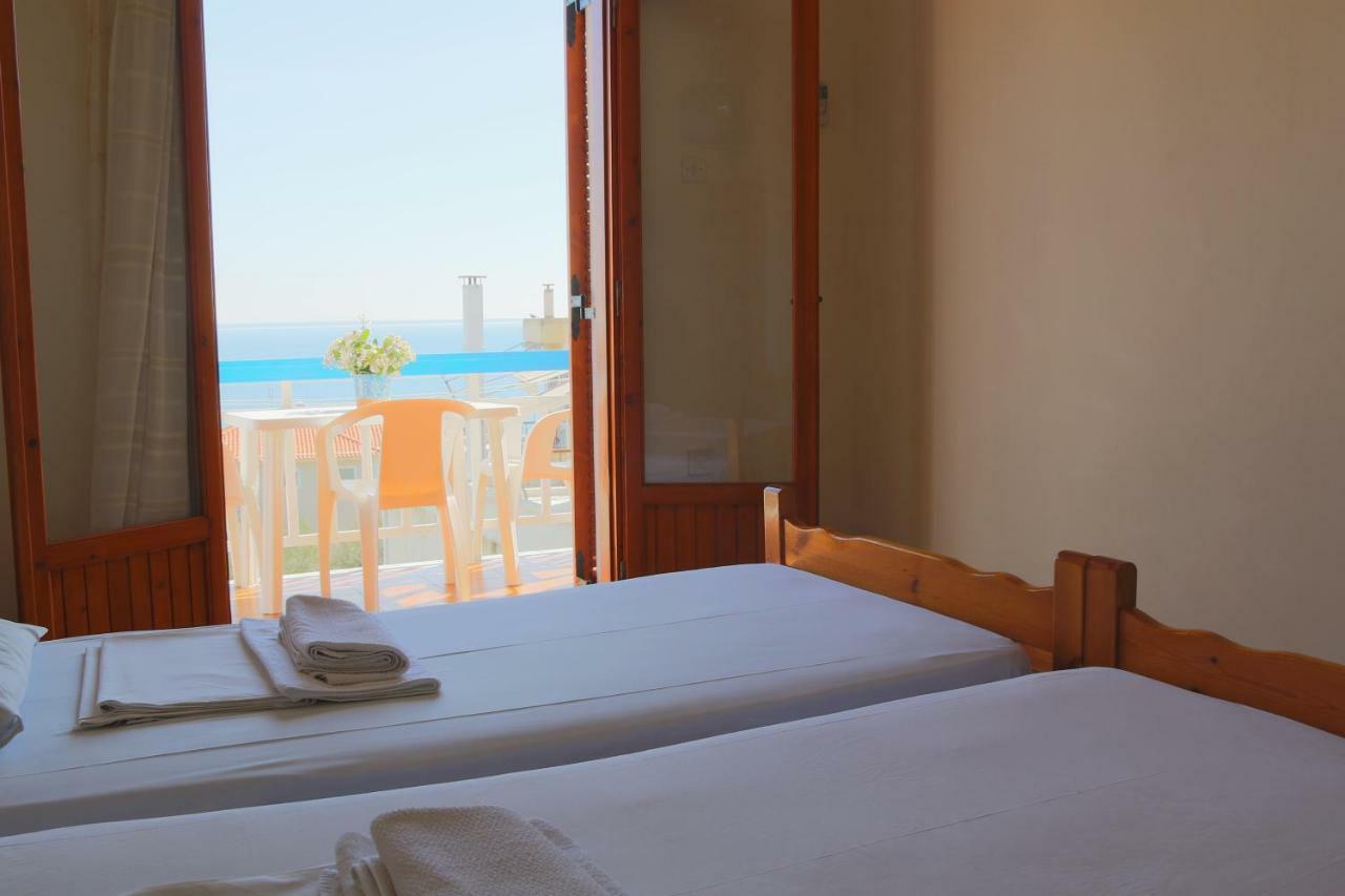 Seaview Self Catering Apartment - Helen No 1 Xiropigado Bagian luar foto